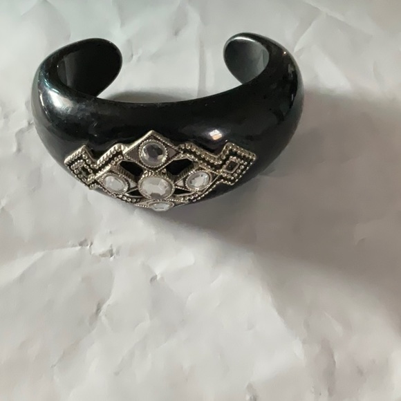 Bracelets - Picture 2 of 4